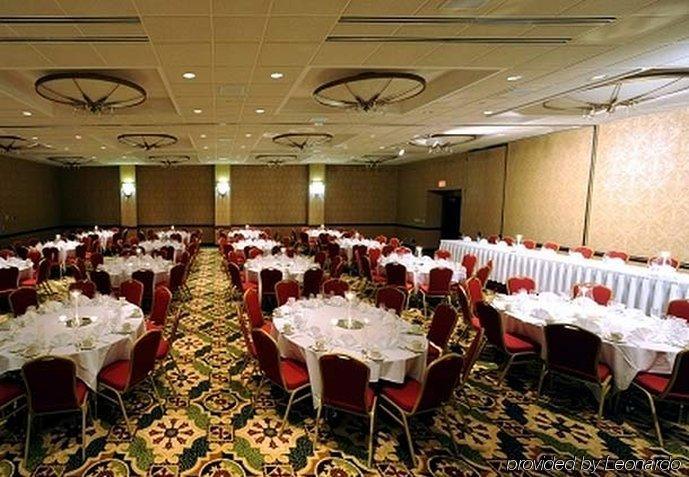 Hotel Marriott Mayo Clinic Area 3*