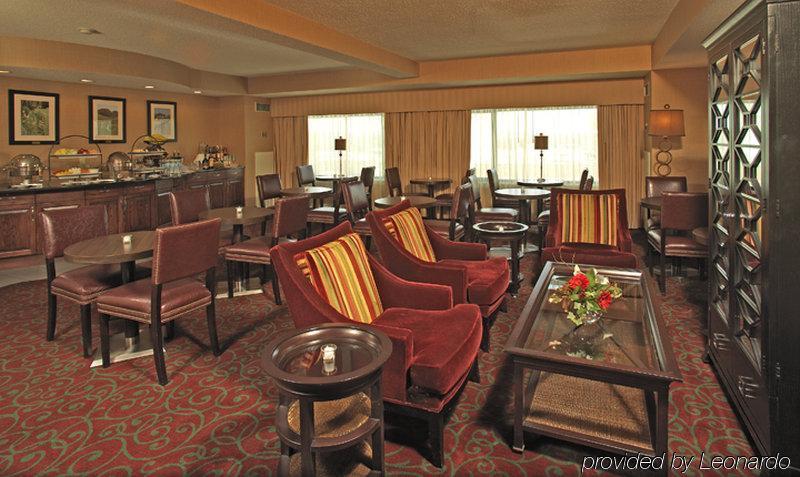 Hotel Marriott Mayo Clinic Area 3*